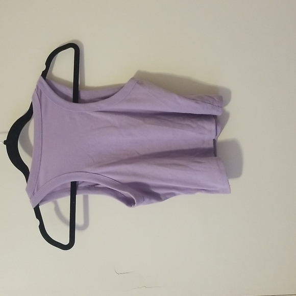 Light Purple Cropped Tank - Picture 2 of 3